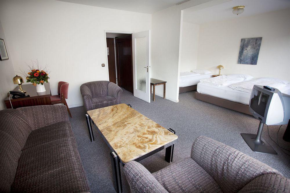 Quentin Berlin Hotel Am Kurfuerstendamm Oda fotoğraf