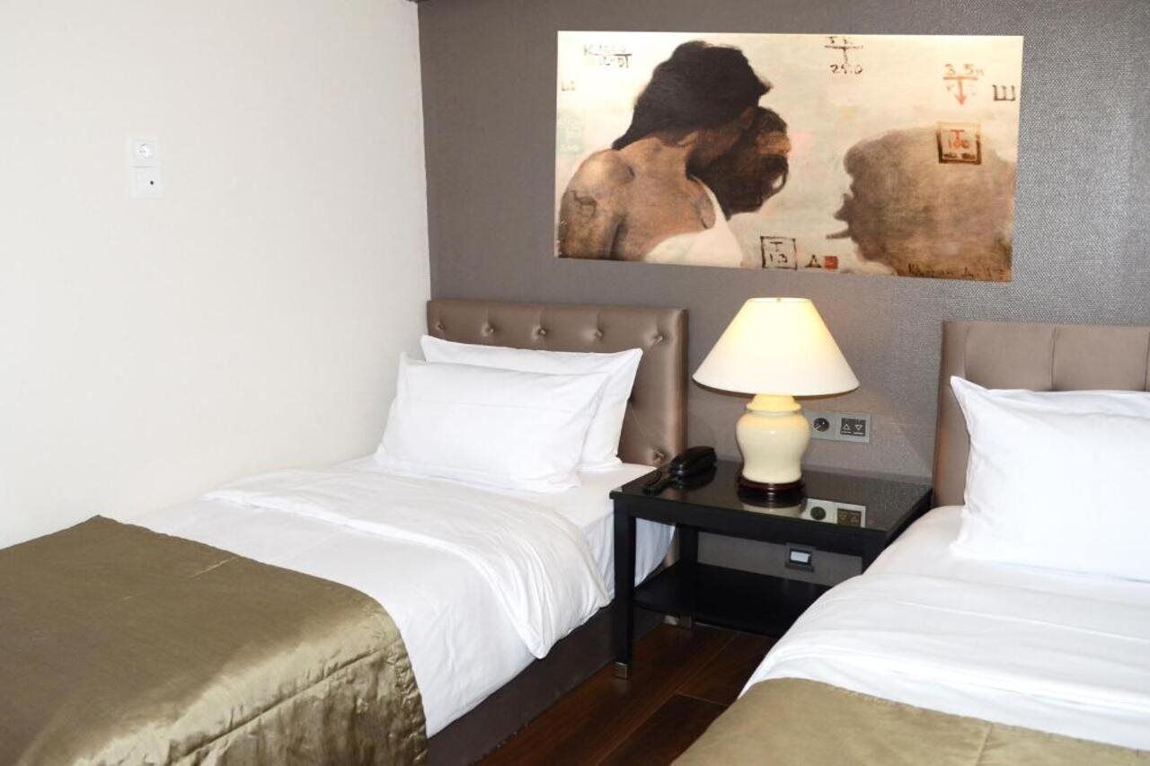 Quentin Berlin Hotel Am Kurfuerstendamm Dış mekan fotoğraf
